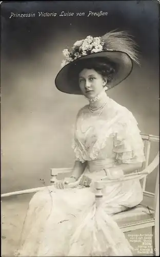 Ak Prinzessin Victoria Luise von Preußen, Portrait mit Hut