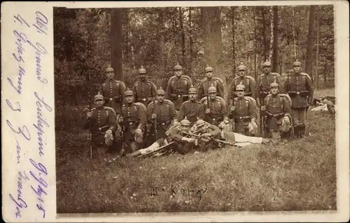 Foto Ak Deutsche Soldaten in Uniformen, Gruppenaufnahme, I WK