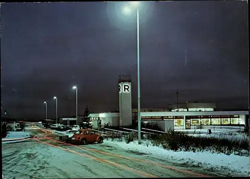 Ak Knüllwald in Hessen, Autobahnrasthaus Hasselberg Ost bei Nacht