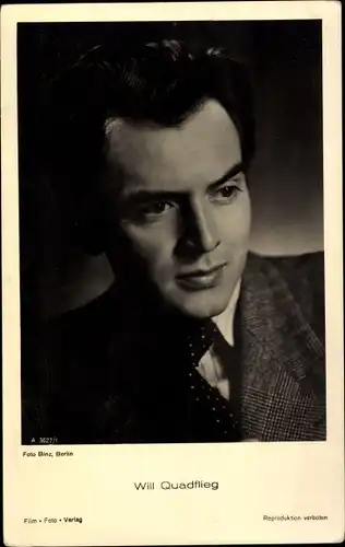 Ak Schauspieler Will Quadflieg, Portrait im Anzug