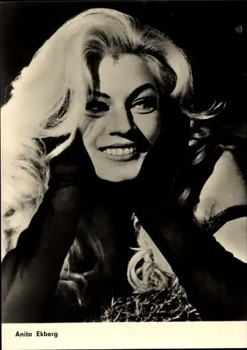 Ak Schauspielerin Anita Ekberg, Boccaccio 70, Portrait