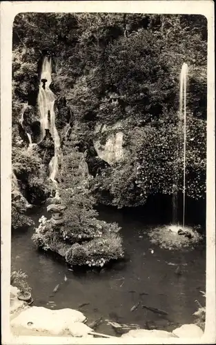 Foto Ak Japan, Goldfisch-Tee-Haus, Wasserpartie