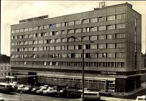 Ak Schwerin in Mecklenburg, Hotel Stadt Schwerin, Restaurant