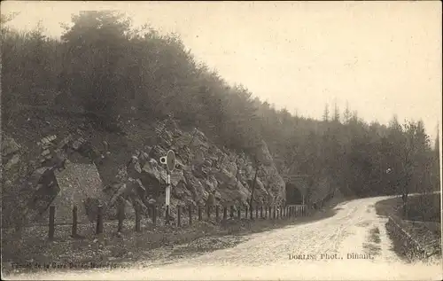 Ak Anhée Wallonie Namur, Abtei Maredsous, Bahnhofstunnel