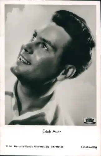 Ak Schauspieler Erich Auer in Der erste Kuss, Portrait