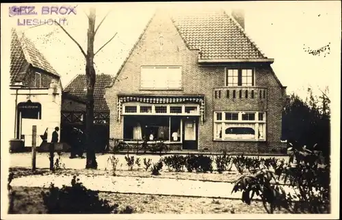 Foto Ak Lieshout Nordbrabant Niederlande, Hotel Brox, Handlung