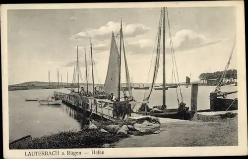Ak Lauterbach Putbus auf Rügen, Blick zum Hafen, Segelboote, Steg
