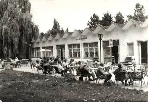 Ak Bad Kösen Naumburg an der Saale, HO-Café am Gradierwerk, Gäste