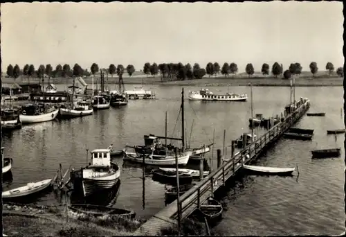 Ak Kirchdorf Insel Poel Mecklenburg, Hafen, Booten