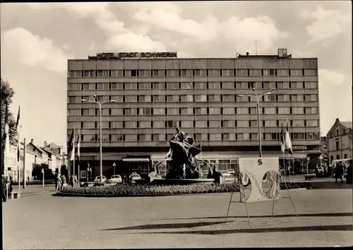 Ak Schwerin in Mecklenburg, Hotel Stadt Schwerin