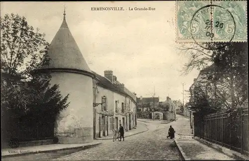 Ak Ermenonville Oise, Grande Rue