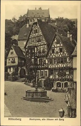 Ak Miltenberg am Main Unterfranken, Marktplatz, alte Häuser mit Burg