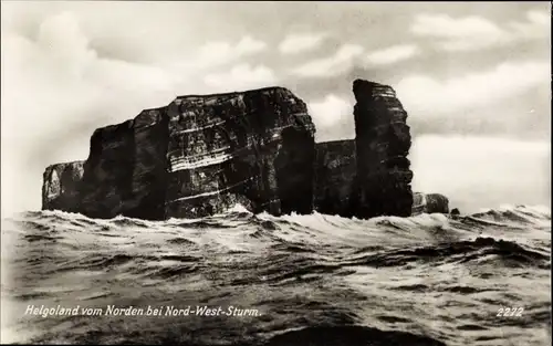 Ak Nordseeinsel Helgoland, Blick vom Norden bei Nord-West-Sturm