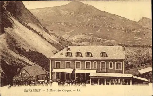 Ak Gavarnie Hautes Pyrénées, L'Hôtel du Cirque, Berge