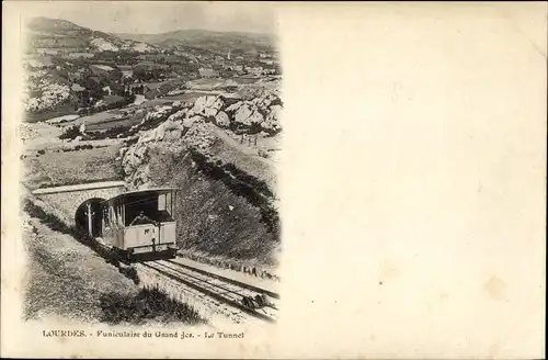 Ak Lourdes Hautes Pyrénées, Funiculaire du Grad Jer, Le Tunnel, Steilbahn