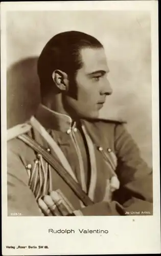 Ak Schauspieler Rudolph Valentino, Portrait