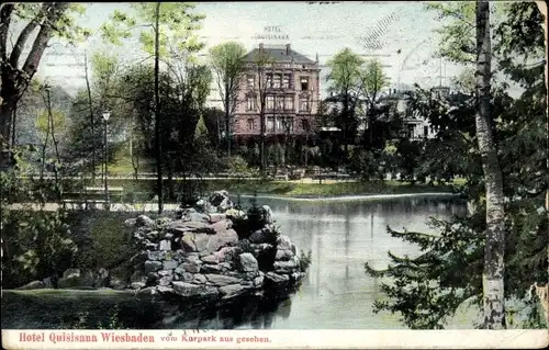Ak Wiesbaden in Hessen, Hotel Quisisana vom Kurpark aus gesehen