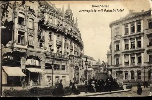 Ak Wiesbaden in Hessen, Kranzplatz, Palast-Hotel