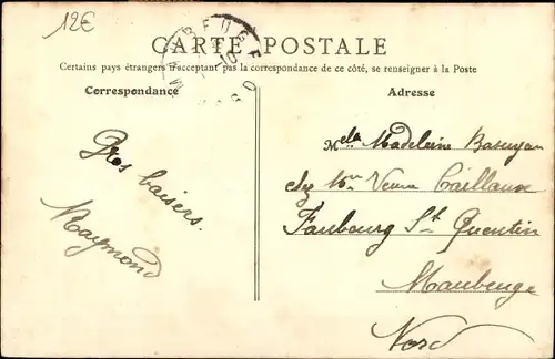 Ak Creil-Oise, Die Spitze des Place Carnot, Rue Gambetta