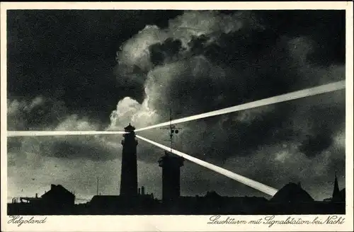 Ak Helgoland, Leuchtturm mit Signalstation, Nacht
