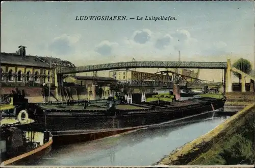 Ak Ludwigshafen am Rhein Rheinland Pfalz, Lastkähne im Luitpoldhafen, Brücke