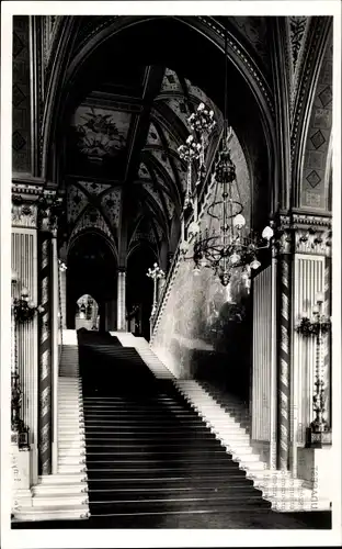 Ak Budapest Ungarn, Parlament, Fest Stiegenhalle