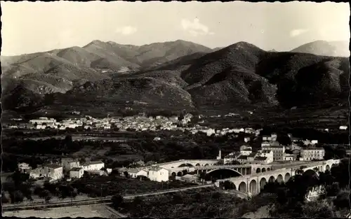 Ak Céret Pyrénées Orientales, Vue Generale sur la Ville, Les Ponts