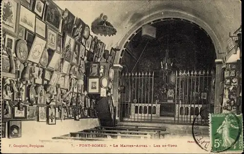 Ak Font Romeu Odeillo Via Pyrénées Orientales, Le Maitre-Autel, Les ex Voto