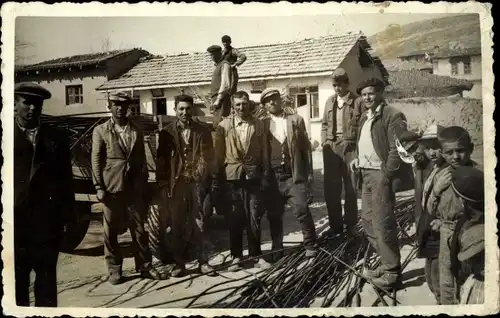 Ak Türkei, Gesamtansicht, Männer Gruppenfoto