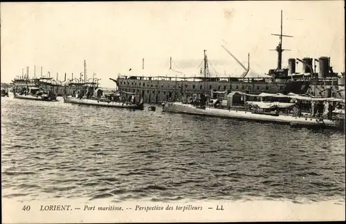 Ak Lorient Morbihan, Seehafen, Torpedoboot-Perspektive