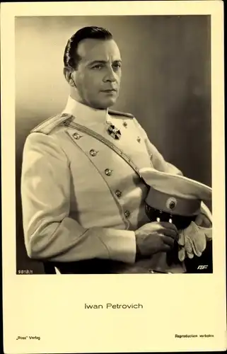 Ak Schauspieler Ivan Petrovich, Portrait in Uniform, Ross Verlag 9818 1