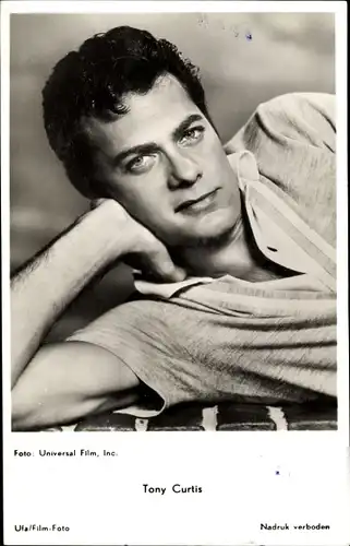 Ak Schauspieler Tony Curtis, Portrait