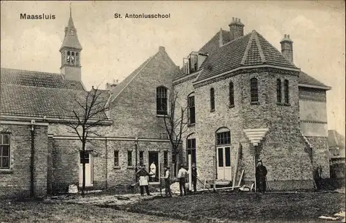 Ak Maassluis Südholland, St. Antoniusschool