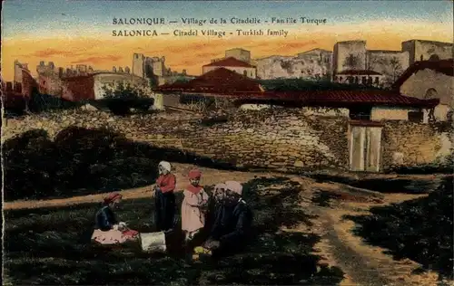 Ak Saloniki Thessaloniki Griechenland, Dorf bei der Zitadelle, türkische Familie