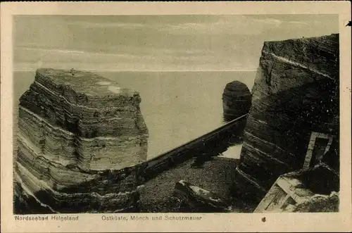 Ak Nordseeinsel Helgoland, Ostküste, Mönch, Schutzmauer