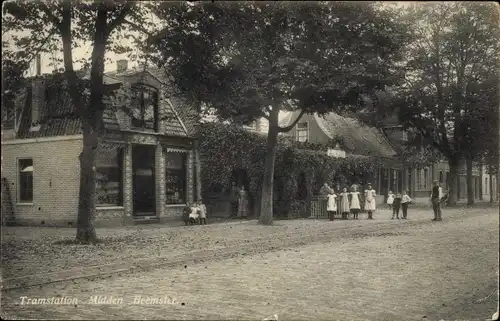 Ak Middenbeemster Nordholland Niederlande, Tramstation, Geschäft