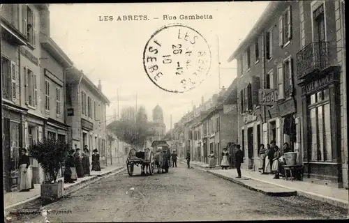 Ak Les Abrets Isère, Rue Gambetta