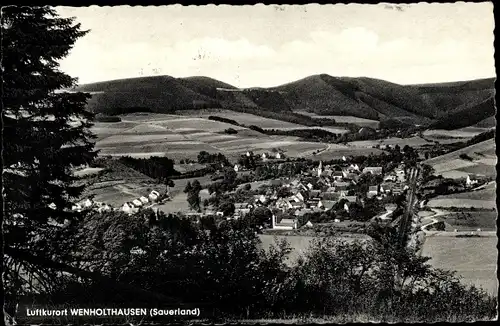 Ak Wenholthausen Eslohe im Sauerland, Gesamtansicht vom Ort, Talblick, Hügellandschaft
