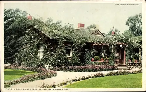 Ak Miramar San Diego Kalifornien USA, Ein mit Rosen geschmückter Bungalow