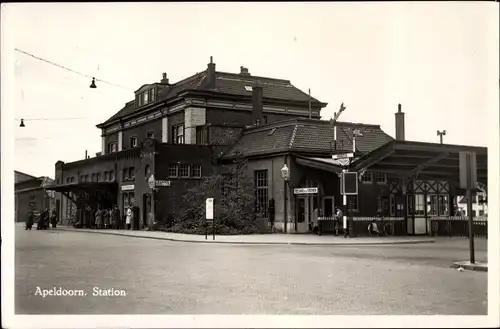 Ak Apeldoorn Gelderland, Bahnhof