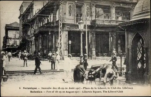 Ak Thessaloniki Griechenland, Freiheitsplatz, Zerstörungen nach Brand 1917