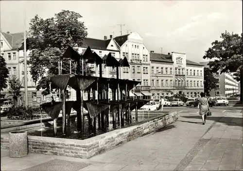 Ak Gera in Thüringen, Puschkinplatz, Brunnen