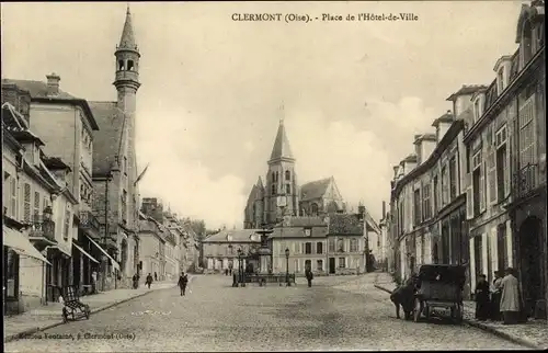 Ak Clermont Oise, Place de l&#39;Hotel de Ville