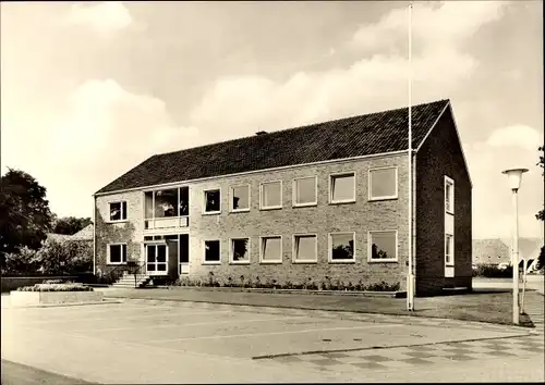 Ak Wardenburg in Oldenburg, Rathaus