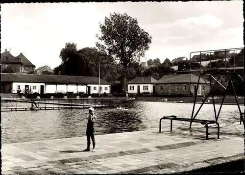 Ak Ottweiler im Saarland, Schwimmbad, Freibad