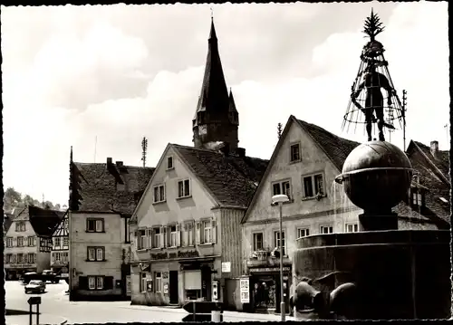 Ak Ottweiler im Saarland, Marktplatz, Brunnen