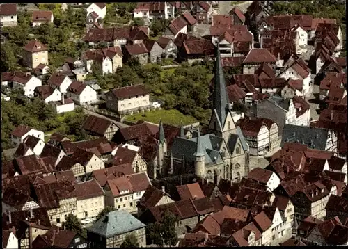 Ak Schotten im Vogelsbergkreis Hessen, Ev. Liebfrauenkirche, Fliegeraufnahme