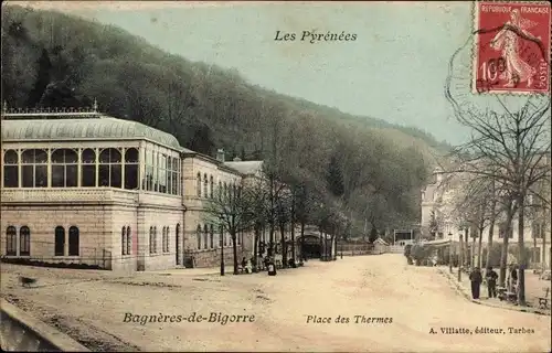 Ak Bagnères de Bigorre Hautes Pyrénées, Place des Thermes