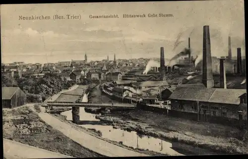 Ak Neunkirchen (Bezirk Trier) im Saarland, Gesamtansicht, Hüttenwerk Gebr. Stumm