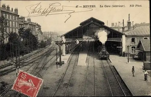 Ak Nevers Nièvre, Bahnhof, Innenbereich